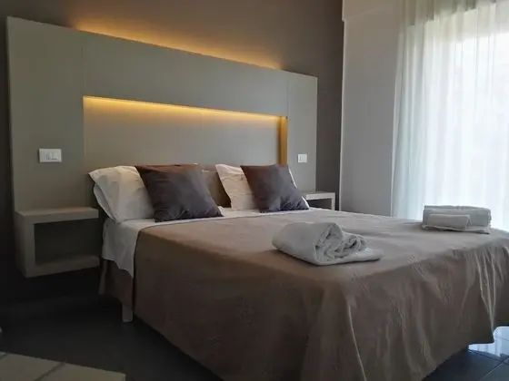 Tek Büyük Yataklı Oda