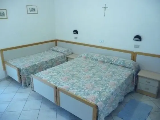 Standard Dört Kişilik Oda