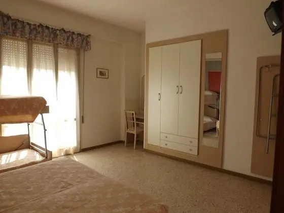 Standard Üç Kişilik Oda