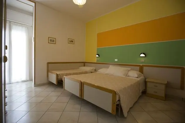 Standard Üç Kişilik Oda