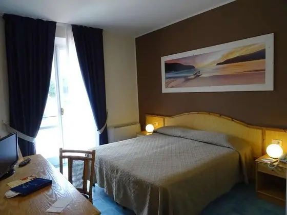 Comfort Tek Büyük veya İki Ayrı Yataklı Oda, Tepe Manzaralı