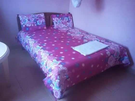 Büyük Yataklı Tek Kişilik Oda