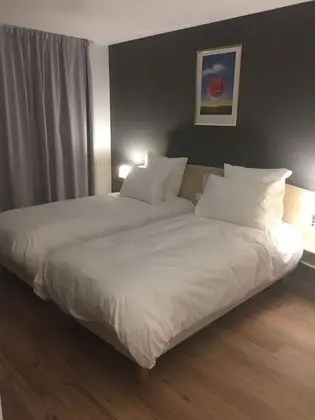 Superior Tek Büyük veya İki Ayrı Yataklı Oda