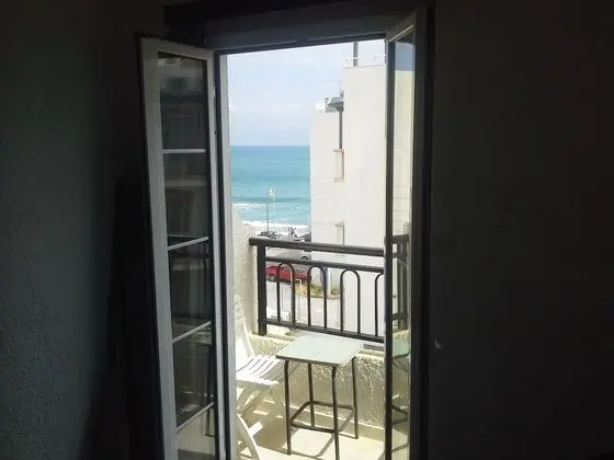 Tek Büyük veya İki Ayrı Yataklı Oda, Deniz Manzaralı