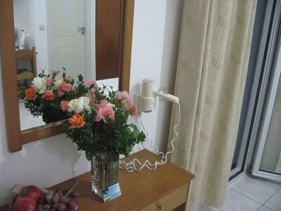 Üç Kişilik Oda
