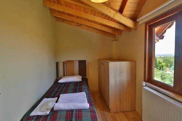 Aile Odası, Bahçe Manzaralı, Balkonlu