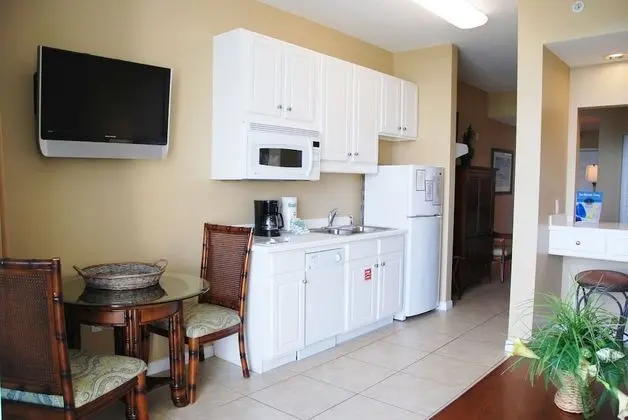 Stüdyo Süit, 1 Büyük (Queen) Boy Yatak ve Çekyat, Küçük Mutfak, Kısmi Deniz Manzarası (Sleeper Sofa)