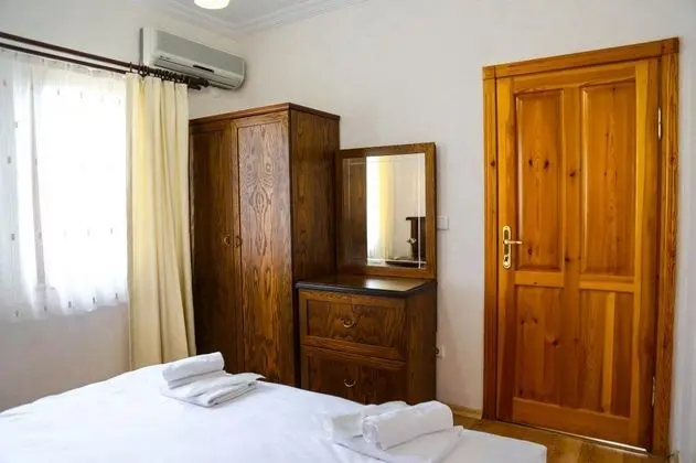Suite - İki Yatak Odalı, Bahçe Manzaralı