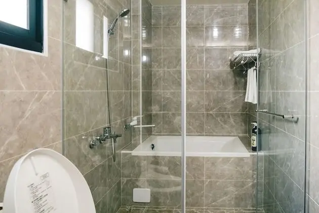 Deluxe Tek Büyük Yataklı Oda (302)