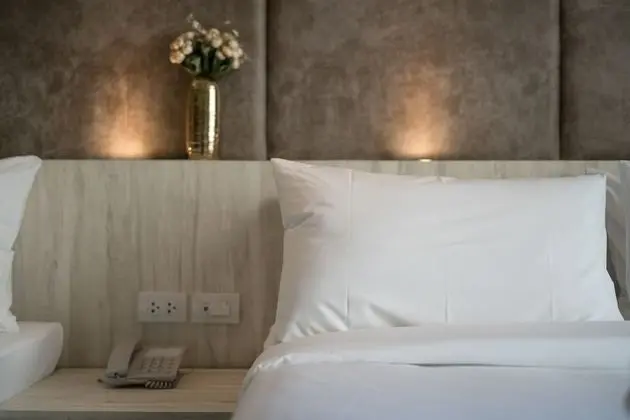 Family Deluxe Room with Balcony (Sea View)