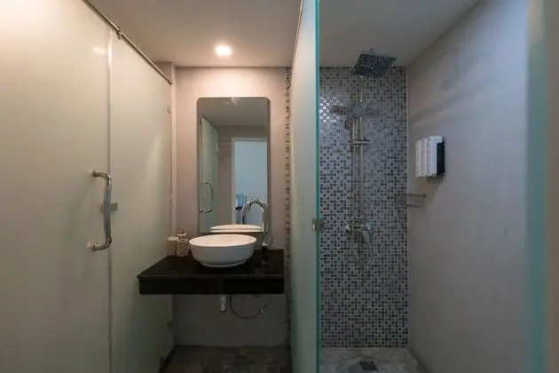 Family Deluxe Room with Balcony (Sea View)