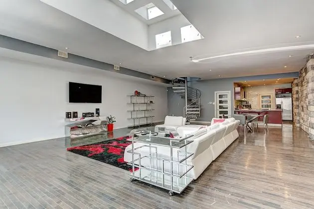 Design Çatı Katı (Loft), 1 En Büyük (King) Boy Yatak, Sigara İçilmez