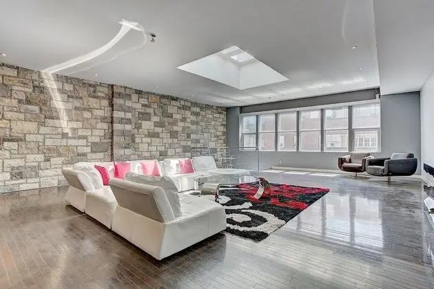 Design Çatı Katı (Loft), 1 En Büyük (King) Boy Yatak, Sigara İçilmez