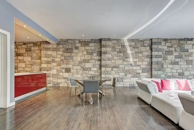 Design Çatı Katı (Loft), 1 En Büyük (King) Boy Yatak, Sigara İçilmez