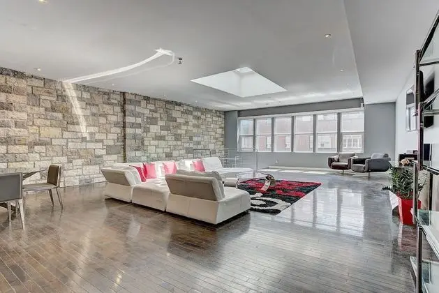 Design Çatı Katı (Loft), 1 En Büyük (King) Boy Yatak, Sigara İçilmez
