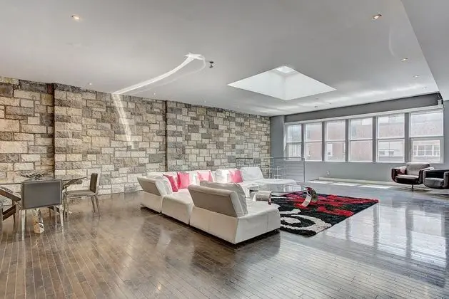 Design Çatı Katı (Loft), 1 En Büyük (King) Boy Yatak, Sigara İçilmez