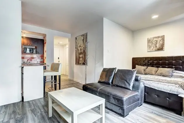 Exclusive Stüdyo, 1 En Büyük (King) Boy Yatak