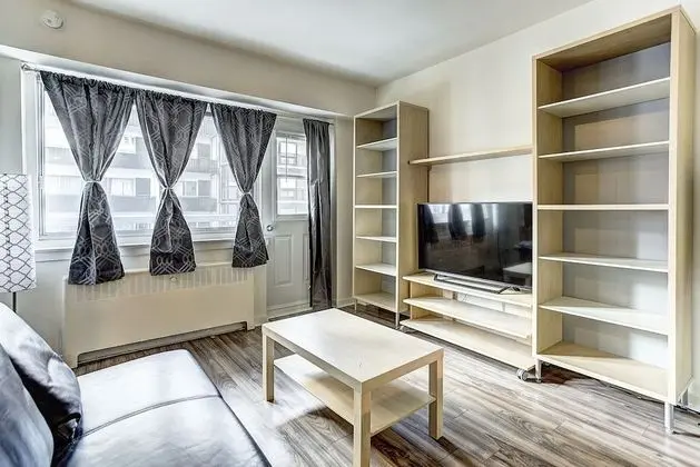 Exclusive Stüdyo, 1 En Büyük (King) Boy Yatak