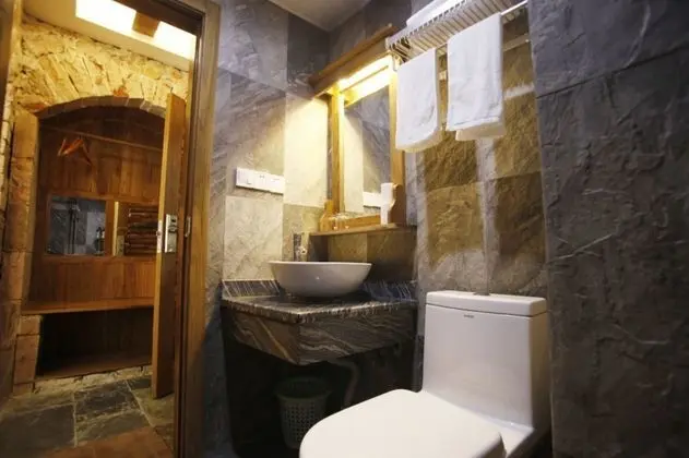 Tek Büyük Yataklı Oda, Balkon