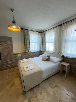Şömineli Deluxe Oda, Bahçe veya Sokak Manzaralı, Üst Kat