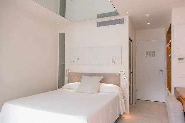 Destino Room double - entrance to Pacha Club included