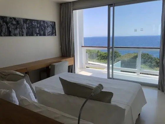 Destino Room Junior Suite - entrance to Pacha Club included