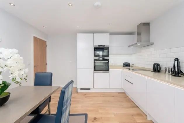 Superior Apart Daire, 1 En Büyük (King) Boy Yatak