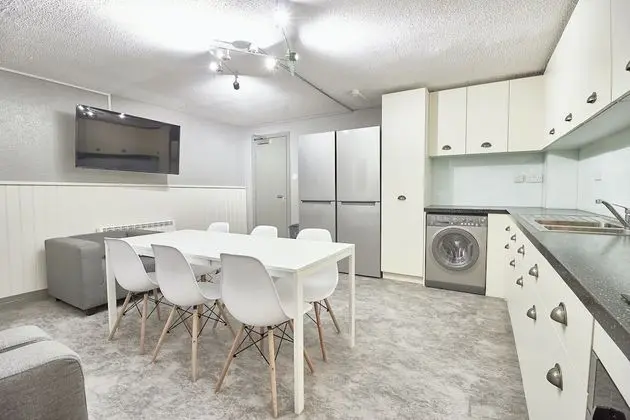 Basic Tek Kişilik Oda, Ortak Banyo (Single Bed)