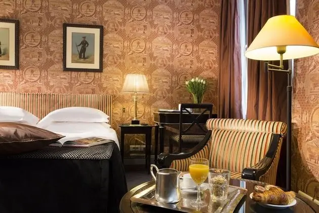 Deluxe Tek Büyük Yataklı Oda