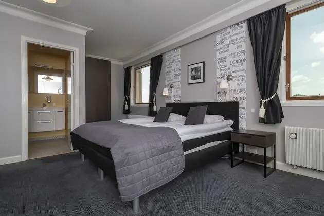 Tek Büyük Yataklı Oda