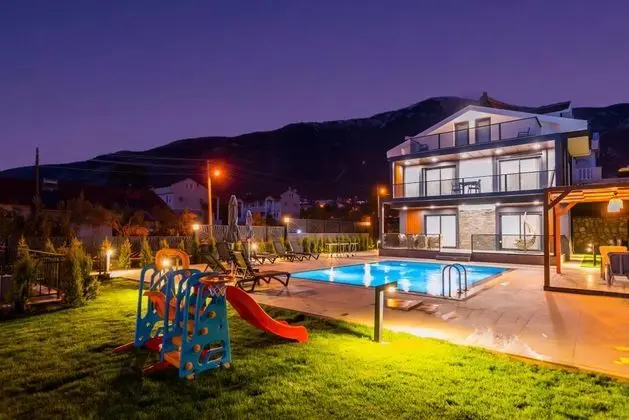 Villa, Havuz ve Bahçe Manzaralı, Aileye Özel