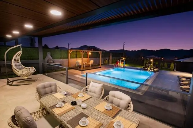 Villa, Havuz ve Bahçe Manzaralı, Aileye Özel