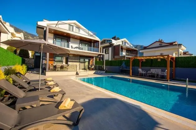 Villa, Havuz ve Bahçe Manzaralı, Özel Havuzlu ve Bahçeli