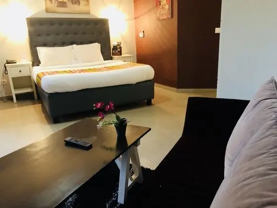 Süit, Bahçe Manzaralı