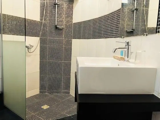 Süit, Bahçe Manzaralı