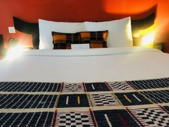 Tek Büyük Yataklı Oda