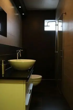 Basic Üç Kişilik Oda, Ortak Banyo