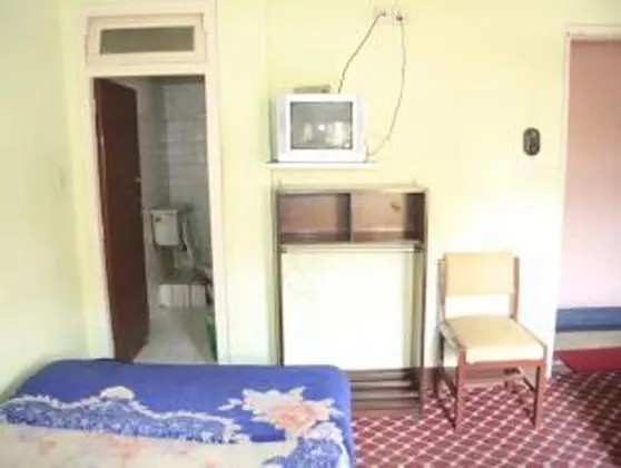 Basic Tek Büyük Yataklı Oda