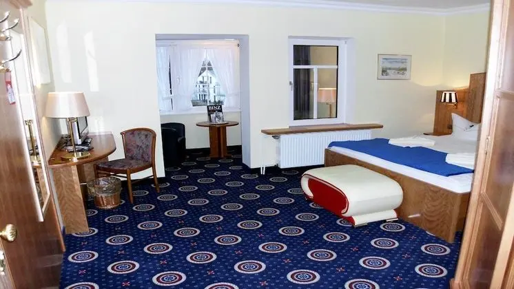 Comfort Tek Büyük Yataklı Oda