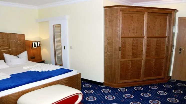 Comfort Tek Büyük Yataklı Oda