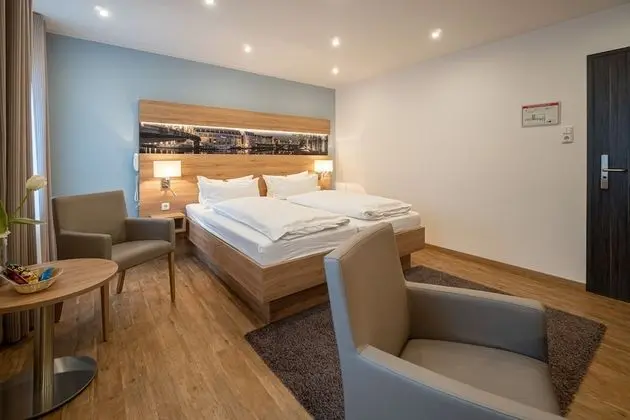 Comfort Tek Büyük Yataklı Oda