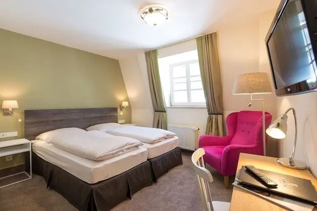 Tek Büyük Yataklı Oda