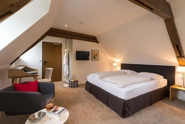 Tek Büyük Yataklı Oda