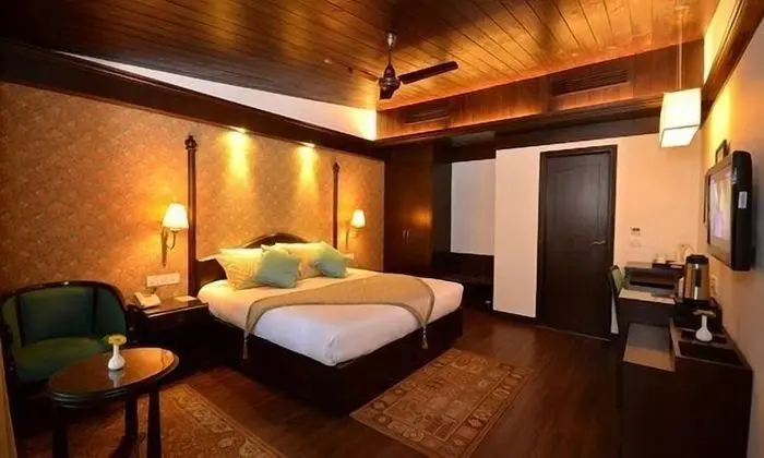 Luxury Tek Büyük Yataklı Oda, 1 En Büyük (King) Boy Yatak, Tepe Manzaralı