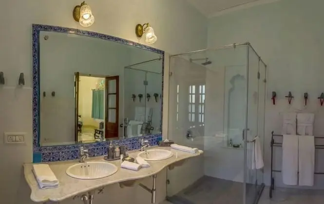 Luxury Süit, 1 En Büyük (King) Boy Yatak, Engellilere Uygun, Bahçe Manzaralı