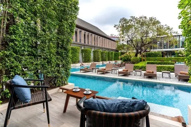 Deluxe Twin Pool Access