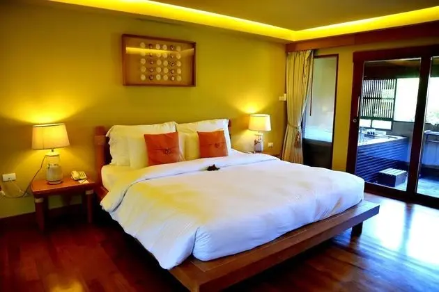 Grand Deluxe
