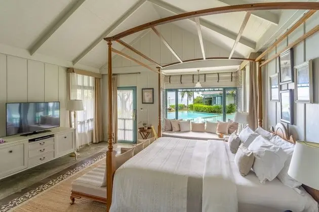 Beach Villa with Sea View