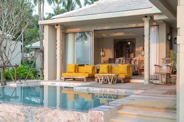 Two-bedroom Beachfront Family Pool Villa