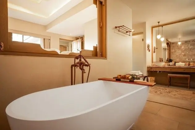 Two-bedroom Beachfront Family Pool Villa